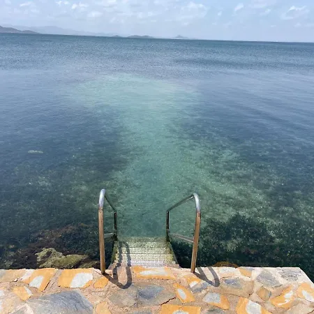 De Frente Marino Villa
